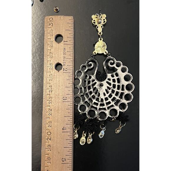 Womens Black Gold Tone Crystal Rhinestone Chandelier Dangle Earrings Round Diva - Picture 5 of 7